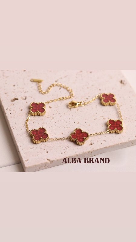 أساور فان كليف